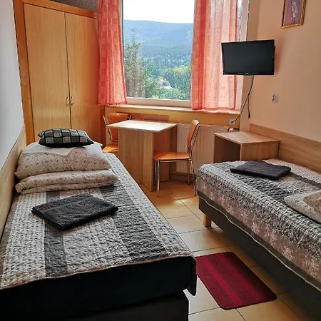 Willa Mona Couette-café