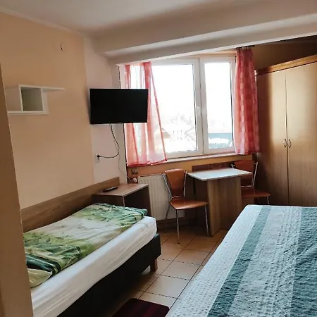 Willa Mona 住宿加早餐酒店 斯克拉斯卡波伦巴