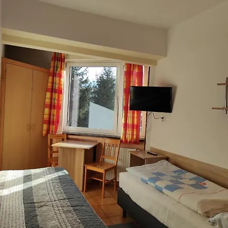 Willa Mona * 斯克拉斯卡波伦巴